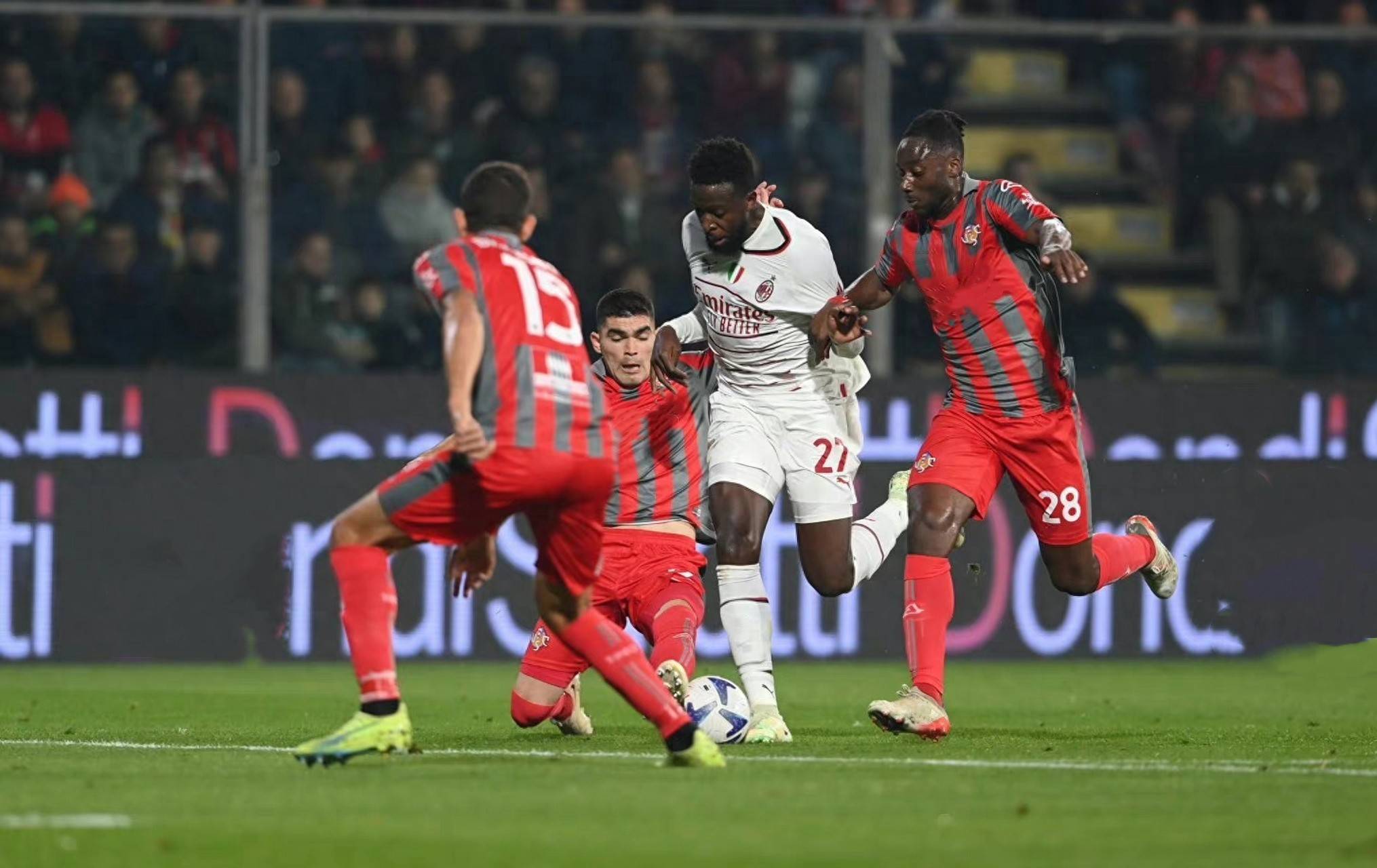 展现了一个 展现了一个